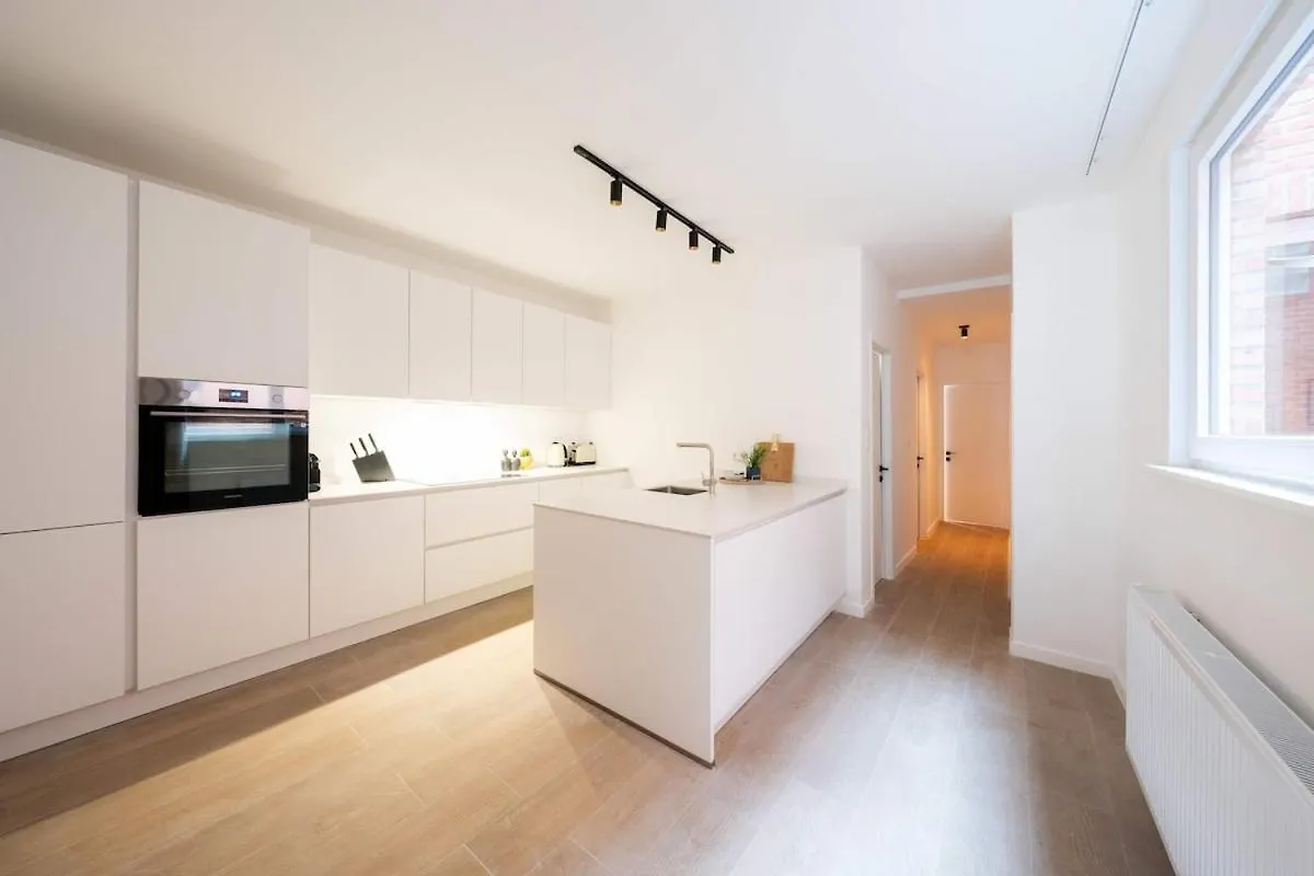Spacious City Getaway For 8 In Αμβέρσα Βέλγιο