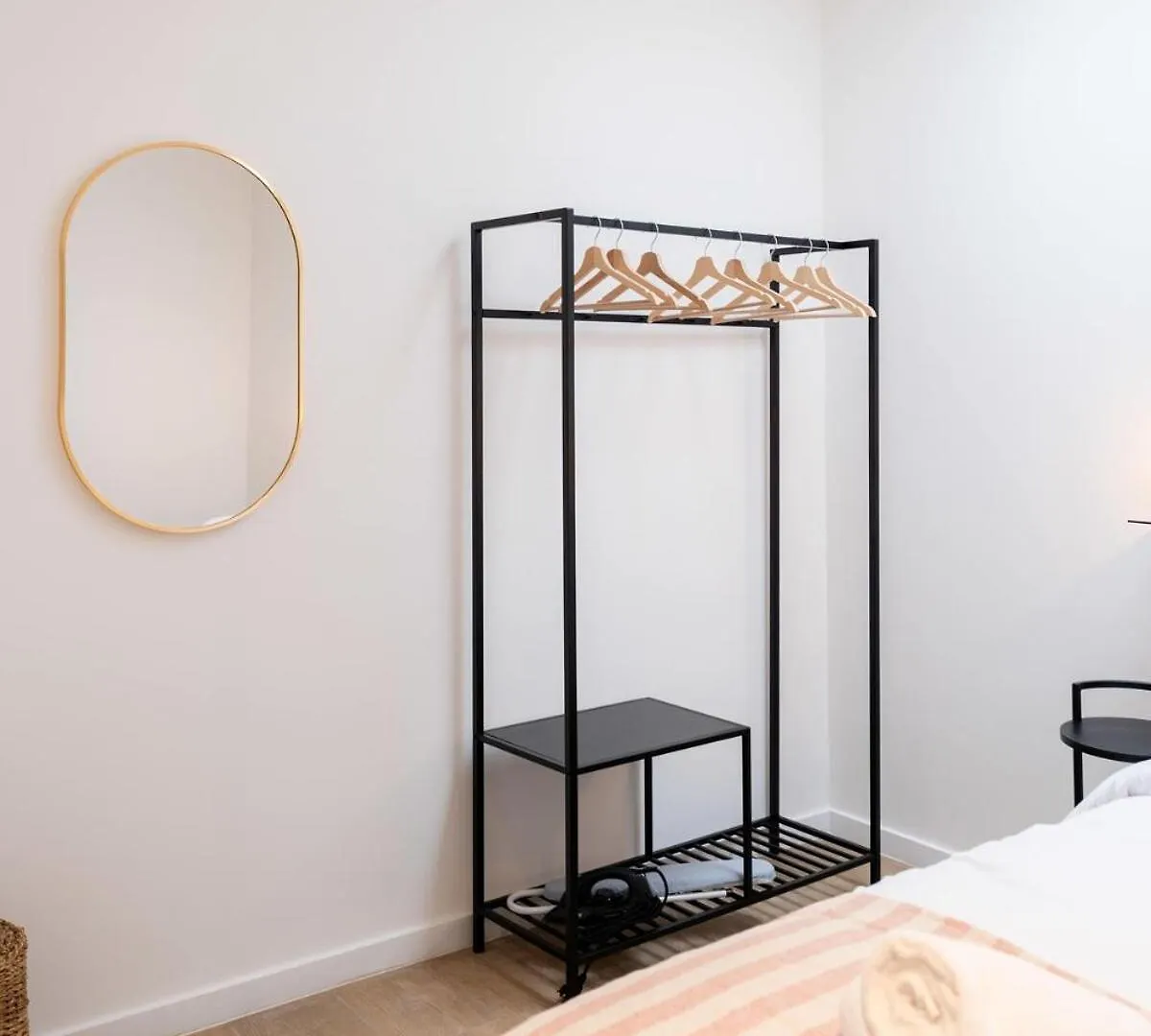 Spacious City Getaway For 8 In Αμβέρσα Διαμέρισμα