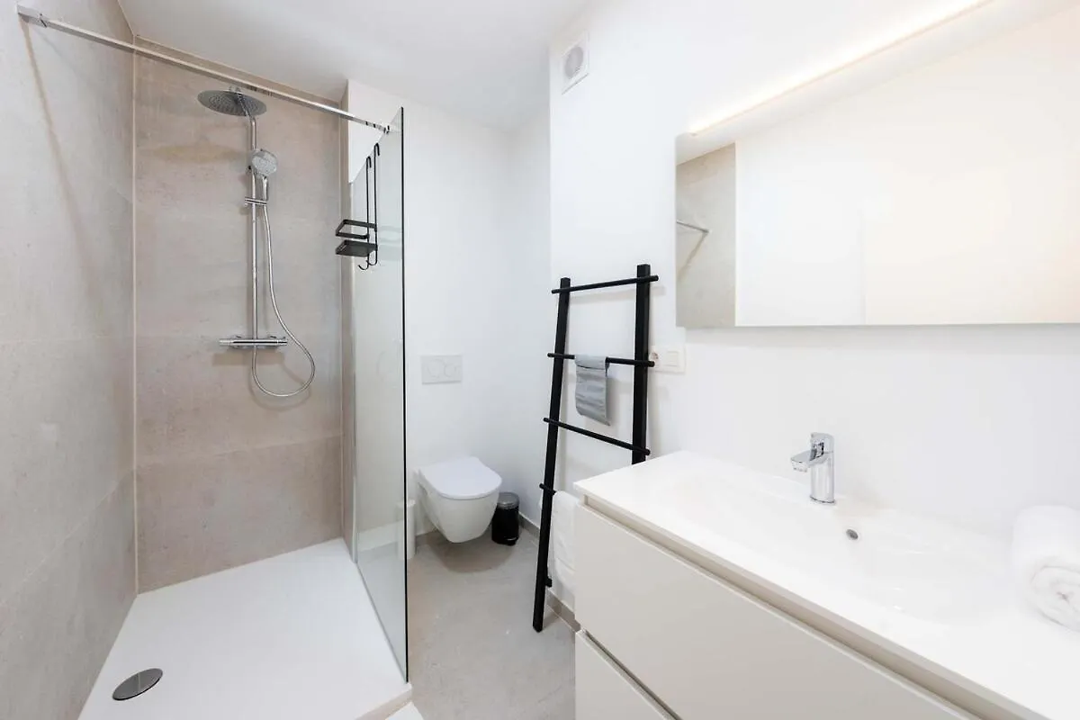 Spacious City Getaway For 8 In Antwerp 0*,  Belgium